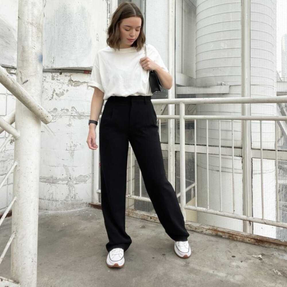 Aritzia The Effortless Pant - Crepette NWOT